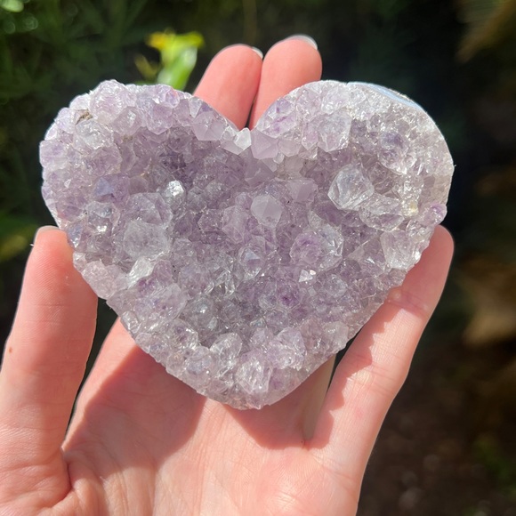 Heart-Shaped Amethyst Crystal - Picture 1 of 3
